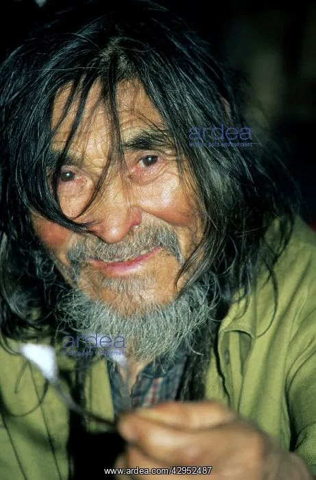 : Siberian shaman / sorcerer / wizard / healer / : Siberian shaman / sorcerer / wizard / healer /