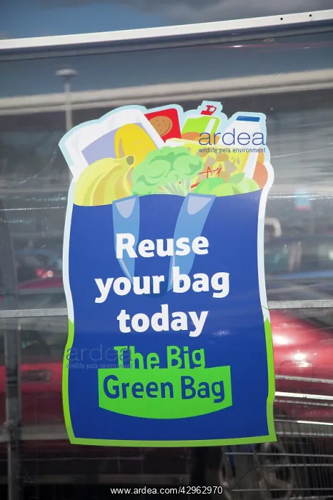 : Sign encouraging use of reusable bags Tesco : Sign encouraging use of reusable bags Tesco