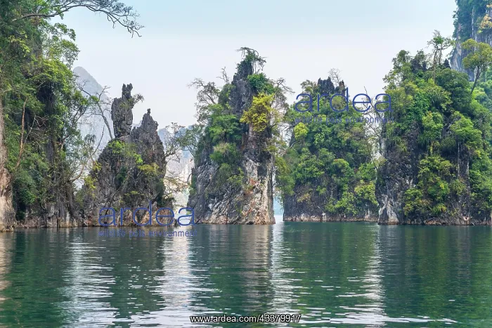 : Significant karst formations in the national par : Significant karst formations in the national par