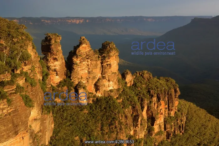 : The Three Sisters - famous sandstone formations : The Three Sisters - famous sandstone formations
