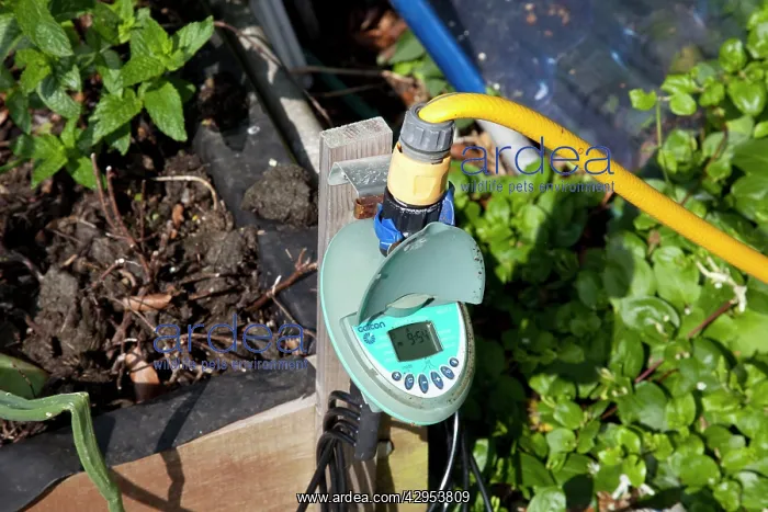: Small electronic compterised water irrigation controller : Small electronic compterised water irrigation controller