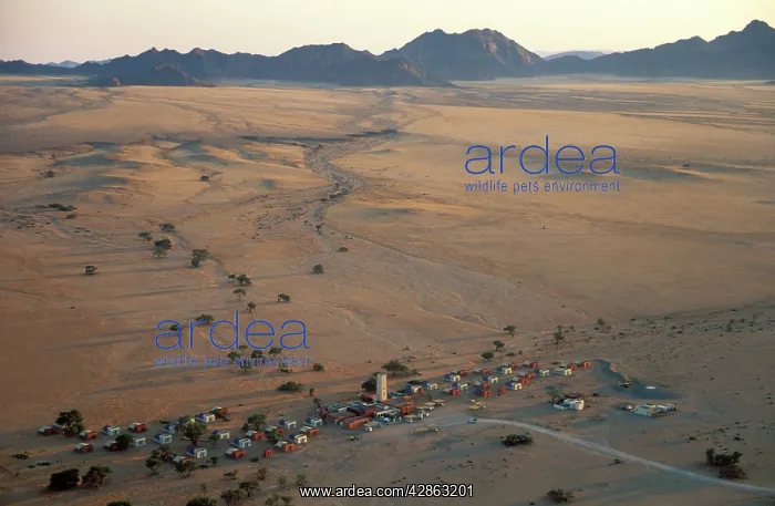 : Sossusvlei Lodge - near Sesriem at the edge of : Sossusvlei Lodge - near Sesriem at the edge of