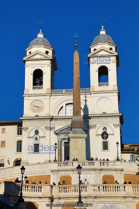 : The Spanish Steps and the Trinita dei Monti church : The Spanish Steps and the Trinita dei Monti church