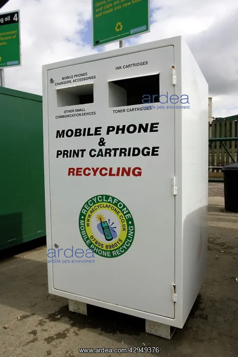 : Special box for recycling mobile phones and used : Special box for recycling mobile phones and used