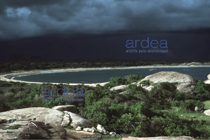 : SRI LANKA - Monsoon Cloud along Yala Coastline : SRI LANKA - Monsoon Cloud along Yala Coastline