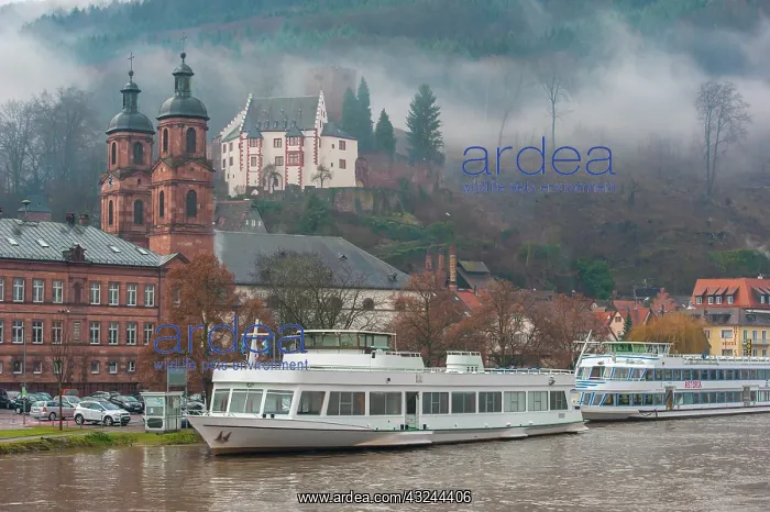 : St. Jacob's church, Mildenburg Castle and : St. Jacob's church, Mildenburg Castle and