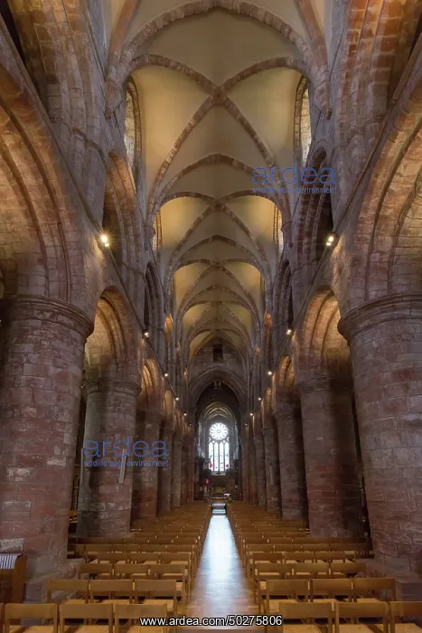 : St.-Magnus Cathedral : St.-Magnus Cathedral