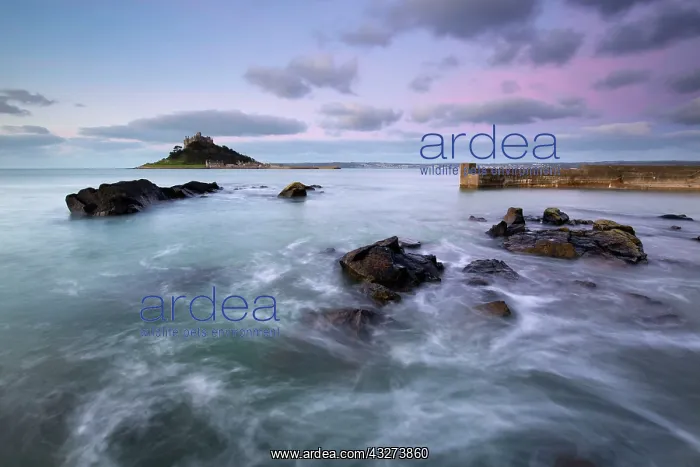 : St Michael's Mount - seascape view from Marazion : St Michael's Mount - seascape view from Marazion