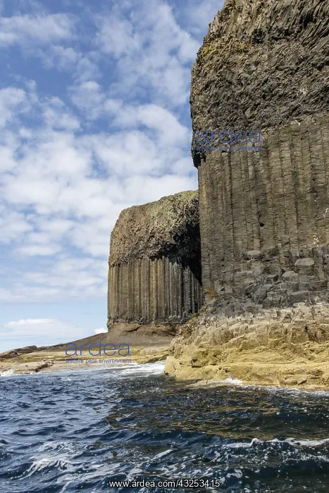 : Staffa Island, volcanic island formed of basaltic : Staffa Island, volcanic island formed of basaltic