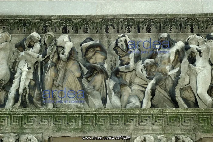 : Statues damaged by acid rain : Statues damaged by acid rain