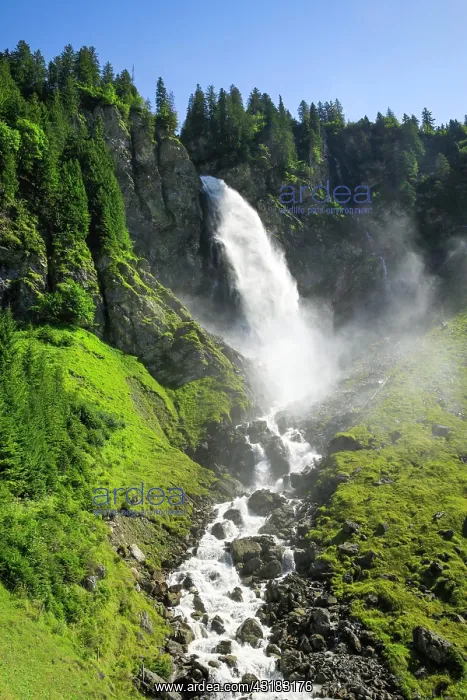 : Stcubifall, 100 m, Alp A sch, Uri, Switzerland, Europe : Stcubifall, 100 m, Alp A sch, Uri, Switzerland, Europe