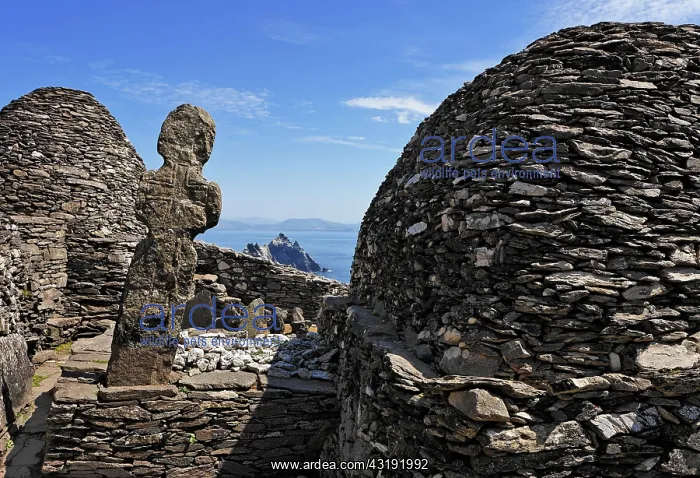 : The stone houses which are built without cement : The stone houses which are built without cement
