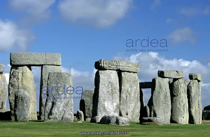 : Stonehenge - prehistoric monuments : Stonehenge - prehistoric monuments