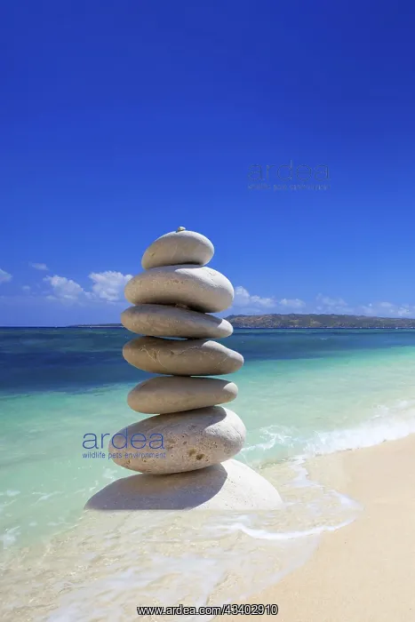 : Stones, pebbles, pebble tower on the beach, Seychelles : Stones, pebbles, pebble tower on the beach, Seychelles