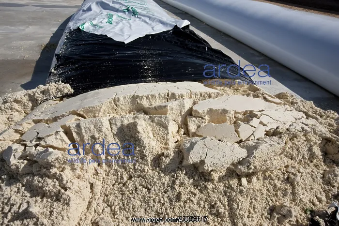 : Storage silo soy moist ration cows La Ventosilla farm Spain : Storage silo soy moist ration cows La Ventosilla farm Spain