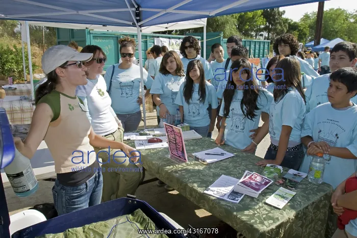 : Student Clean-up of the LA River : Student Clean-up of the LA River
