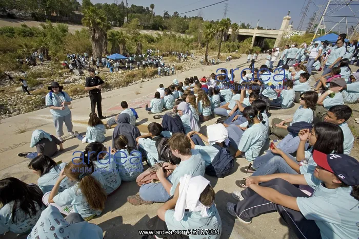 : Student Clean-up of the LA River : Student Clean-up of the LA River