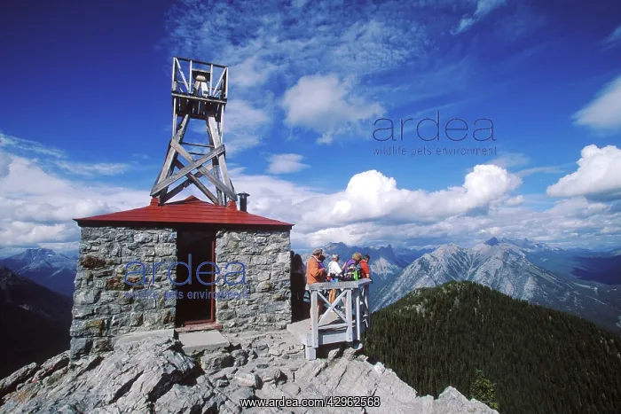 : Sulphur Mountain Weather Observatory : Sulphur Mountain Weather Observatory
