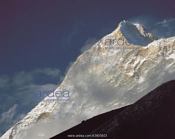 : The summit of Makalu 5th highest mountain in the : The summit of Makalu 5th highest mountain in the