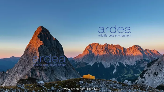 : Summit of the Sonnenspitze and tent with Zugspitze : Summit of the Sonnenspitze and tent with Zugspitze