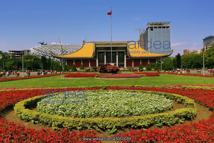 : The Sun Yat-sen Memorial Hall, Taipei, Taiwan Paul Brow : The Sun Yat-sen Memorial Hall, Taipei, Taiwan Paul Brow