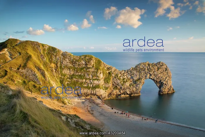 : Sunset over Durdle Door along the Jurassic Coast : Sunset over Durdle Door along the Jurassic Coast