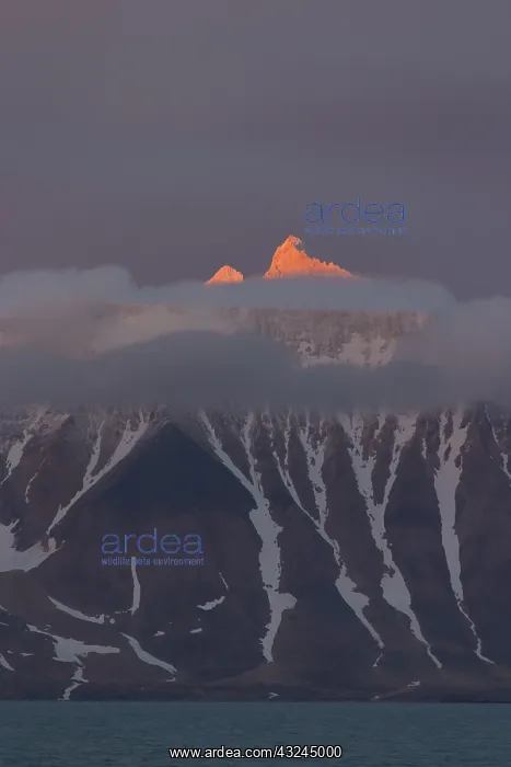  : Sunset at Hornsund - Svalbard - Norway