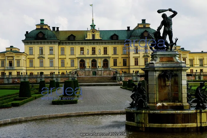 : Sweden, Stockholm. Frontal view of Drottningholm : Sweden, Stockholm. Frontal view of Drottningholm