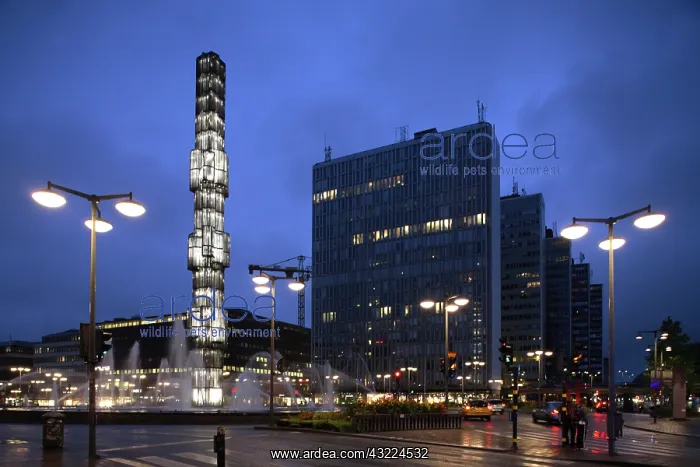 : Sweden. Stockholm. The night view of glass : Sweden. Stockholm. The night view of glass