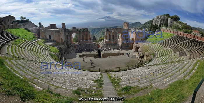 : Teatro Greco, Taormina, Sicily, Italy, Europe : Teatro Greco, Taormina, Sicily, Italy, Europe