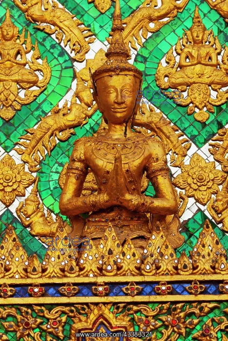 : Thailand, Bangkok. Small sculpture detail at Wat : Thailand, Bangkok. Small sculpture detail at Wat