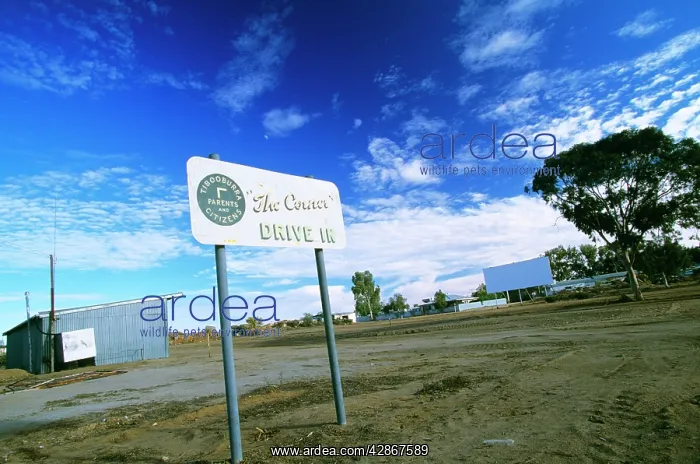 : Tibooburra, drive-in cinema outback New South Wales : Tibooburra, drive-in cinema outback New South Wales