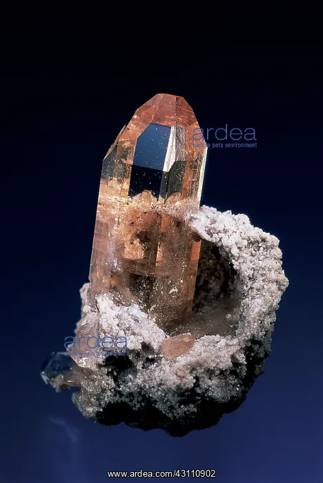: Topaz with calcite : Topaz with calcite