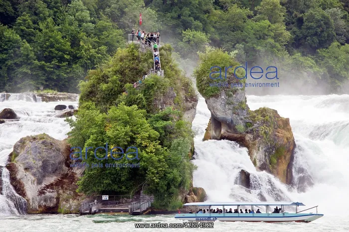 : Tourist boat and visitors at Rhine Falls (Rheinfall) : Tourist boat and visitors at Rhine Falls (Rheinfall)
