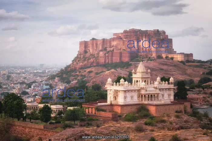 : Tourist landmarks of Jodhpur, Jaswanth Thada mausoleum : Tourist landmarks of Jodhpur, Jaswanth Thada mausoleum