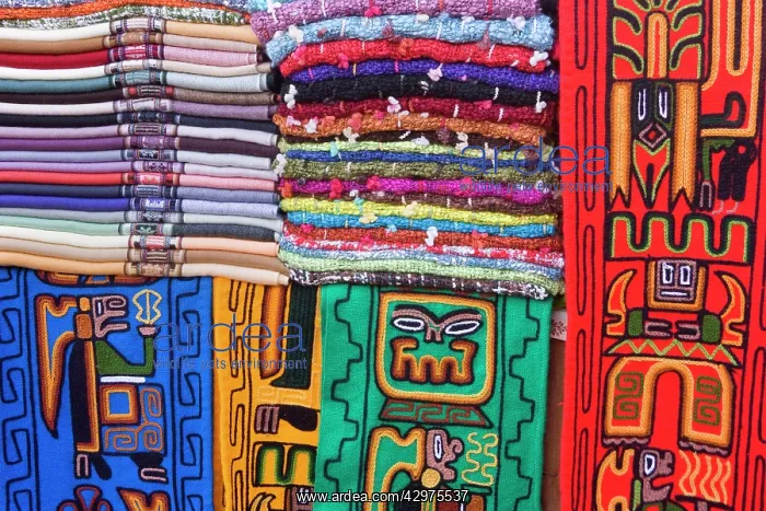 : Traditional Draperies - colourful and artful draperies : Traditional Draperies - colourful and artful draperies