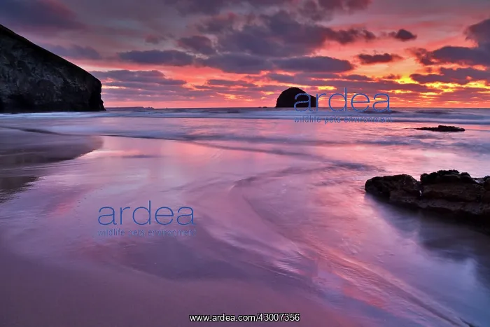 : Trebarwith Strand : Trebarwith Strand