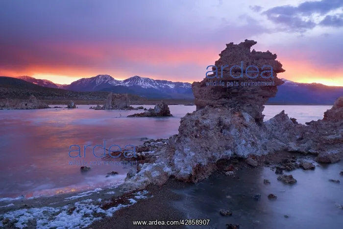 : Tufa Formations - on the shores of Mono Lake with : Tufa Formations - on the shores of Mono Lake with