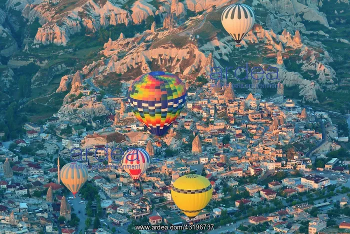 : Turkey. Ballooning in Cappadocia. Every morning : Turkey. Ballooning in Cappadocia. Every morning
