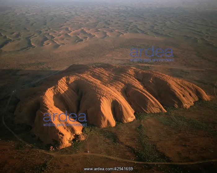: Uluru (formerly: Ayers Rock).aerial image. Uluru-Kata : Uluru (formerly: Ayers Rock).aerial image. Uluru-Kata