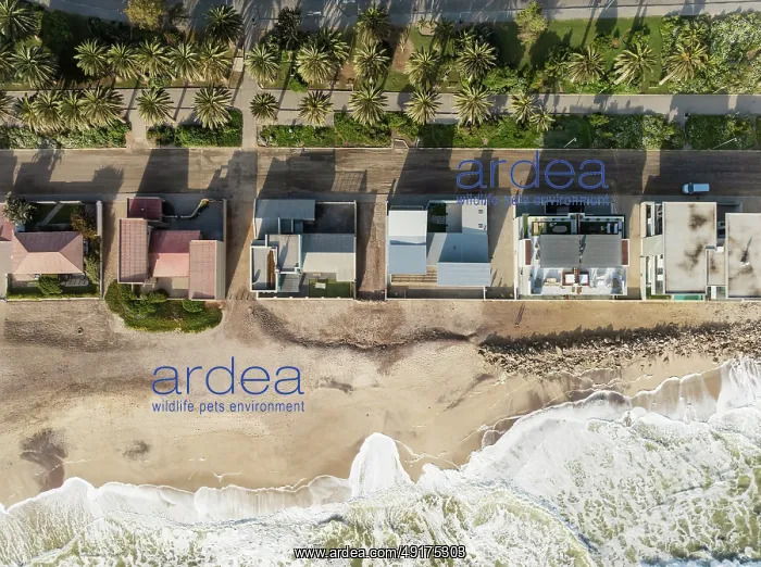 : Upmarket seaside villas at the coastal town of Swakopmund between Namib Desert and Atlantic Ocean : Upmarket seaside villas at the coastal town of Swakopmund between Namib Desert and Atlantic Ocean