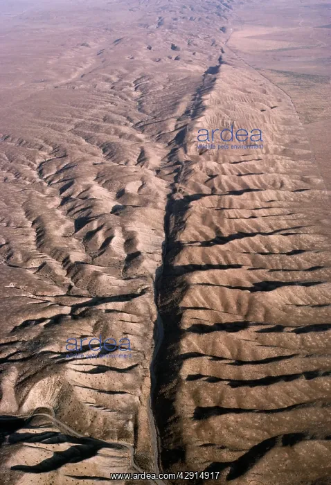  : USA, California - aerial of San Andreas Fault