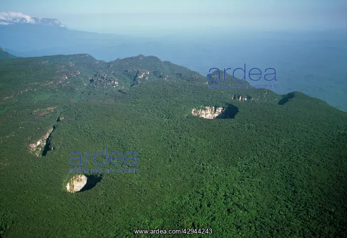 : Venezuela - aerials of Tepuis, South America : Venezuela - aerials of Tepuis, South America