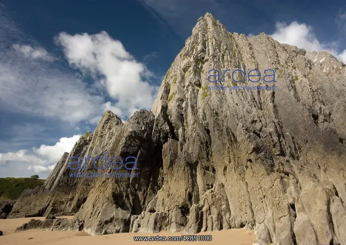 : Vertical folded limestone strata, at Three Crowns : Vertical folded limestone strata, at Three Crowns