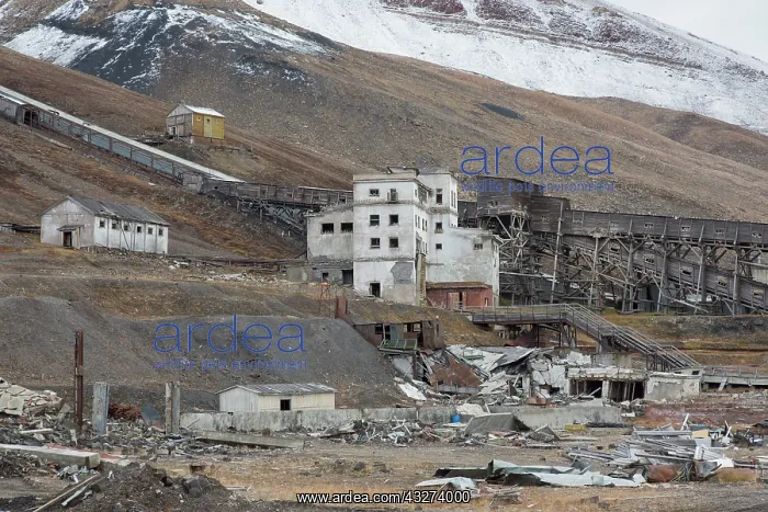 : View of the abandoned Russian town of Pyramiden : View of the abandoned Russian town of Pyramiden