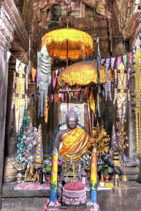  : View of altar area inside Buddhist temple