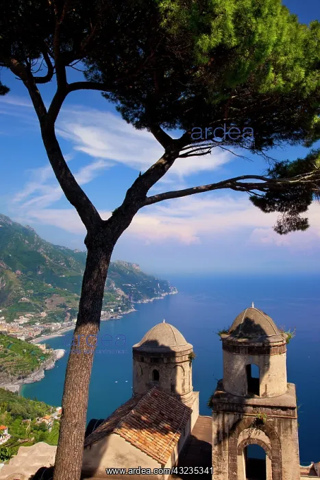 : View of the Amalfi Coast from Villa Rufolo : View of the Amalfi Coast from Villa Rufolo