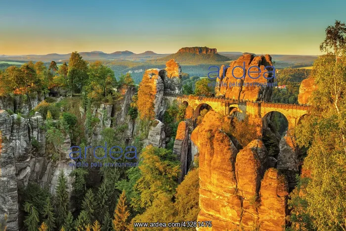 : View over the Bastei bridge to the Lilienstein : View over the Bastei bridge to the Lilienstein