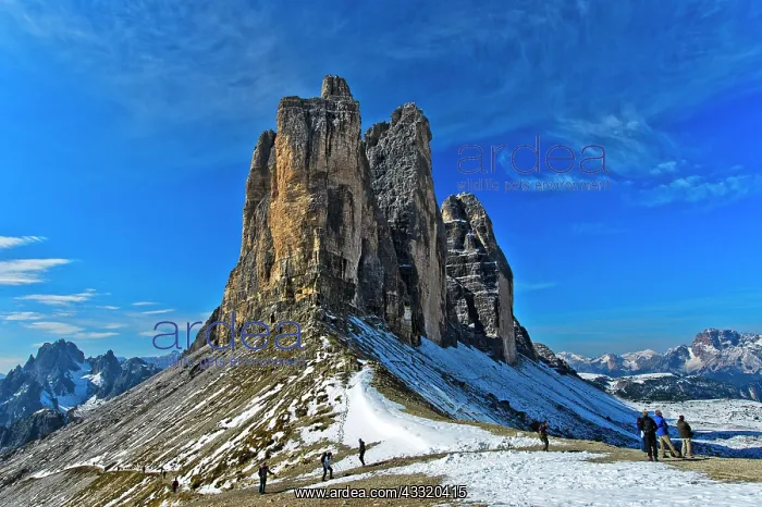 : View from the Forcella Lavaredo of the Three Peaks : View from the Forcella Lavaredo of the Three Peaks