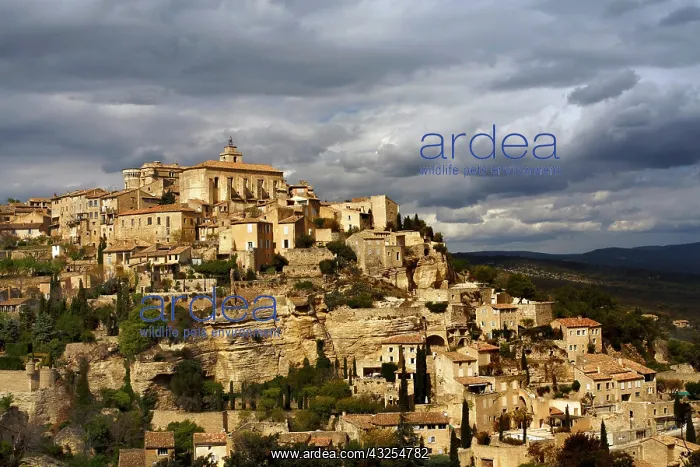 : View of Gordes, France : View of Gordes, France